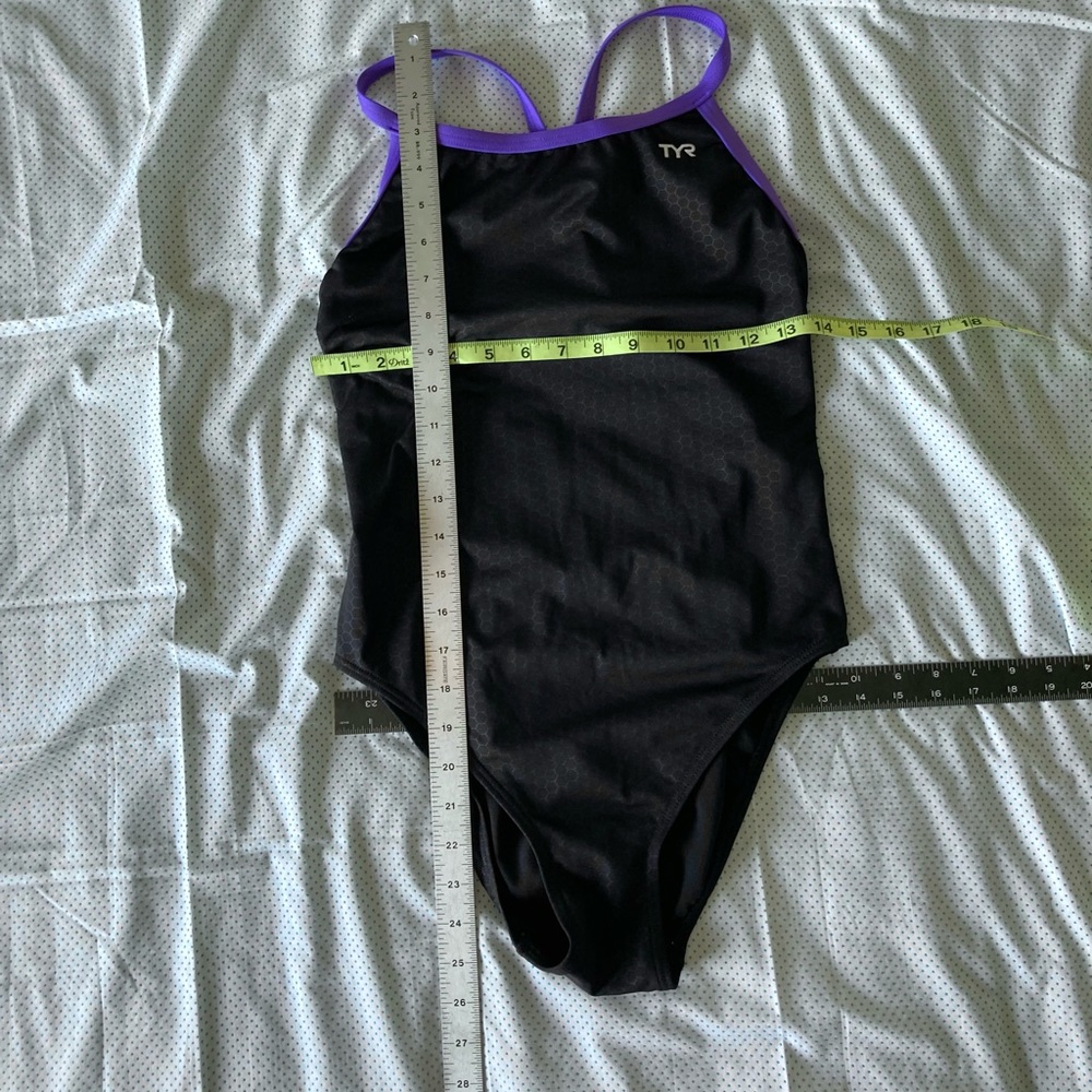 TYR Women’s Hexa Diamondfit Swimsuit 38